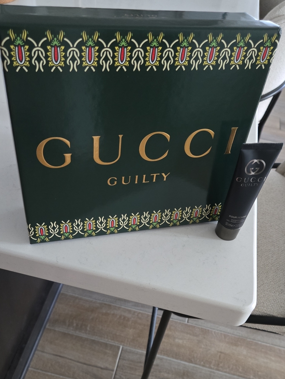 New Never Used Gucci Guilty box & GUCCI GUILTY Pour Homme Shower Gel 50 M.l Trvl